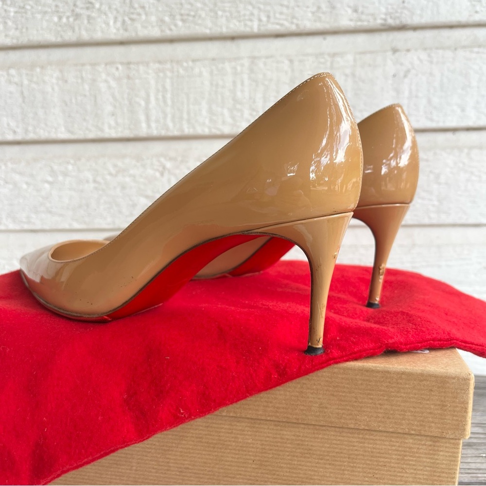 CHRISTIAN LOUBOUTIN Beige Pointed Toe Kate Patent Heels sz. 37 - Picture 3 of 8
